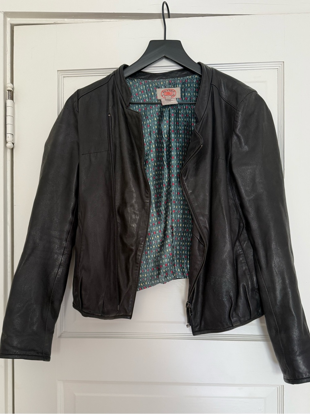 Women’s Black Leather Crop Jacket